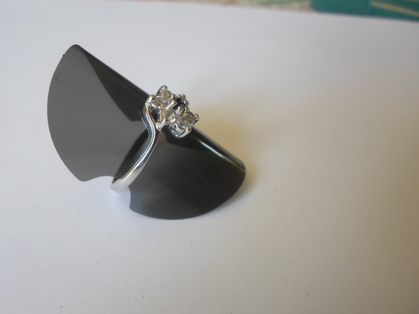 solid silver ring, flower, blue stone and zirconi… - image 7