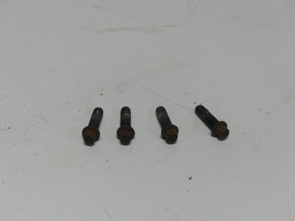 1997-2006 Jeep Wrangler TJ parafusos para montar eixo de transmissão para caixa de transferência CC 33UD - Imagem 2 de 3