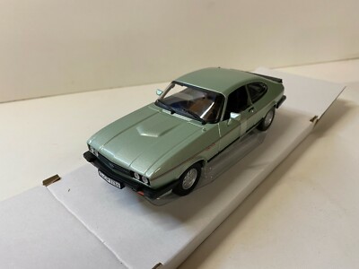 Ford Capri Mk3 1982 verte 2.8i Burago échelle 1:24 maquette détaillée voiture mo