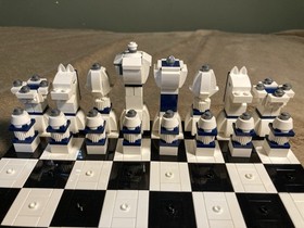 Lego Chess Set 40174 99.9% Complete No Manual or Box Good Condition