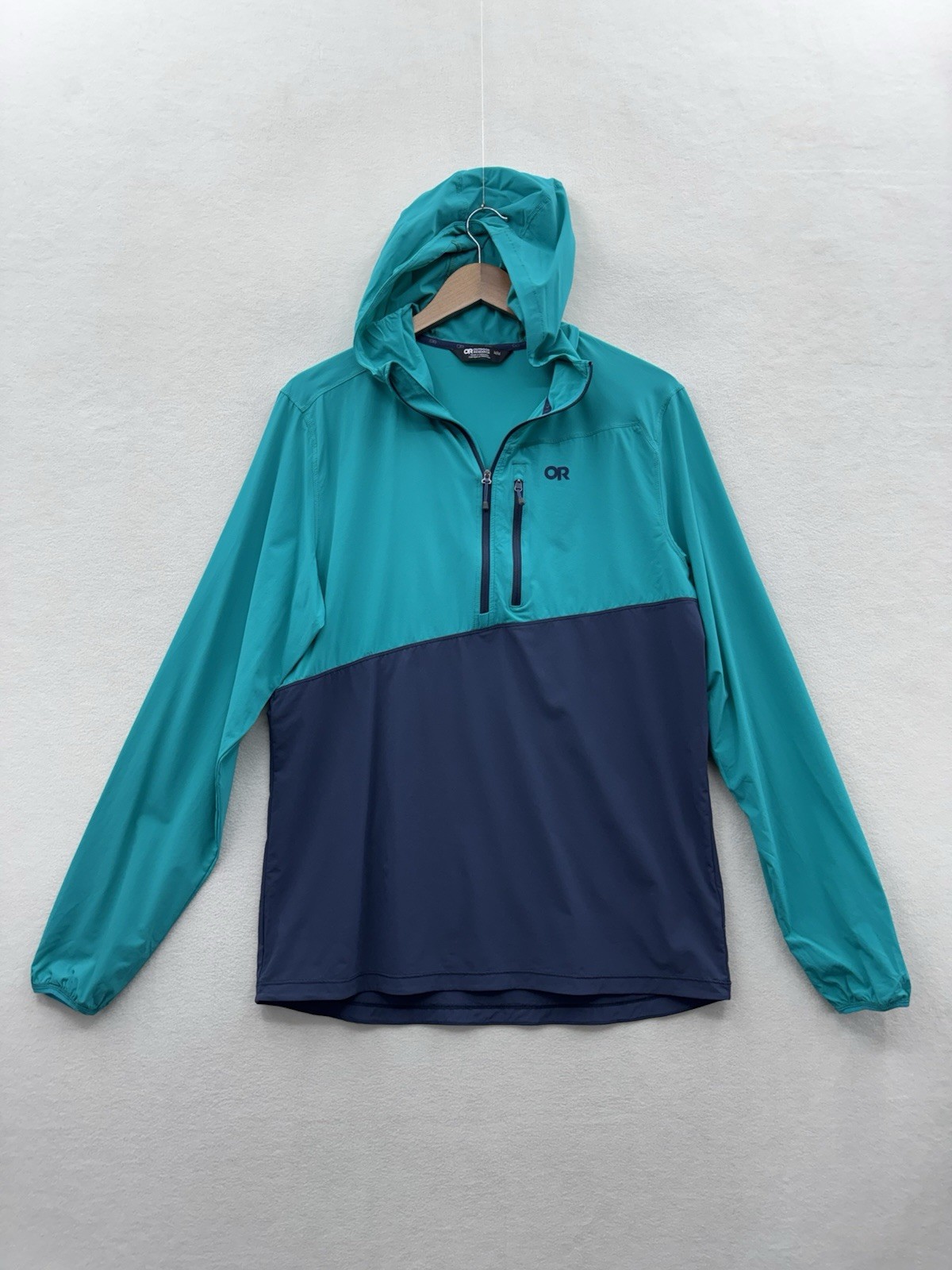 Outdoor Research Men's Medium Ferrosi Anorak Lightweight Hiking Pullover Jacket