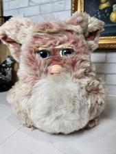 Tiger Electronics 2005 Red Velvet Furby Emoto-tronic WORKING