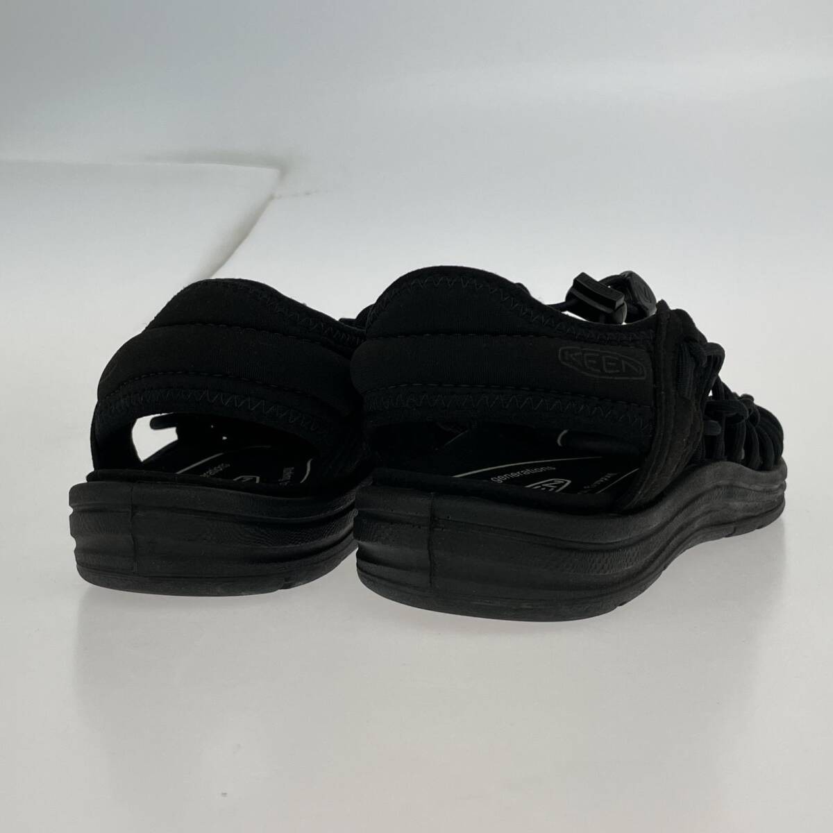 Sandali Keen neri 24 5 cm usati con usura e piccolo sporco