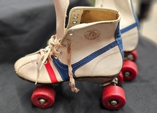 VTG 1970s Official Roller Derby Fireball White Roller Skates Youth Size