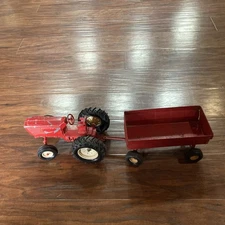 Ertl Farm Tractor And Trailer