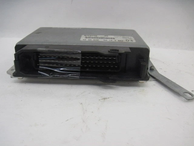 ORDENADOR ECU ECM SAAB 900 1994 1995 SIN TURBO 0261203450 4239646 820723 Foto 2 de 4