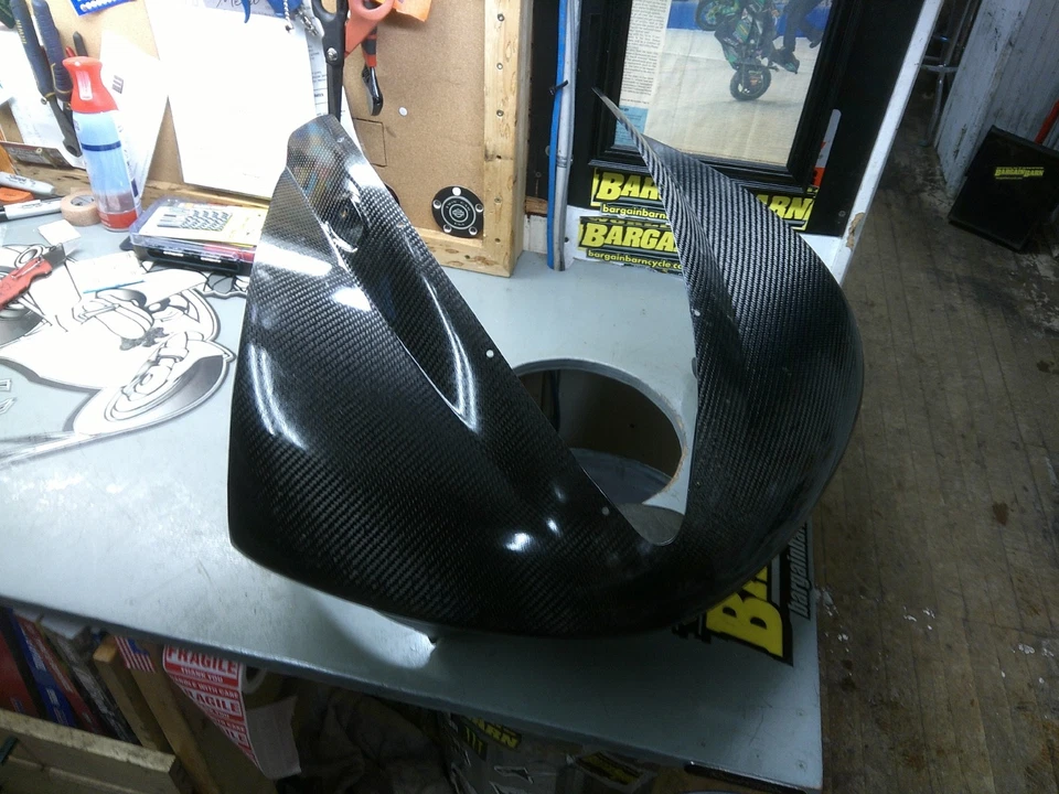 FIBRA DE CARBONO REAL 2008 200 08 09 BUELL 1125 R 1125R CUBIERTA DE CARENADO SUPERIOR DELANTERO Foto 2 de 4