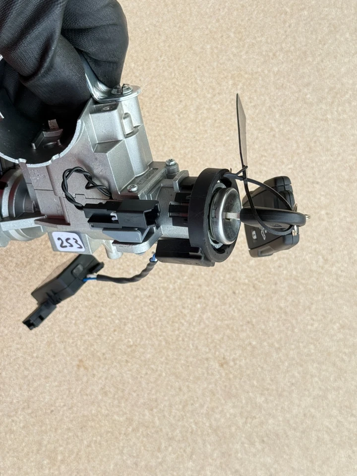 GMC SIERRA 2500 HD 2020-2023 bloqueo de encendido con llave e inmovilizador OEM 13516351 Foto 4 de 4