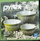 Vintage Pyrex 3 Piece Mixing Bowl Set / 300-1 / Spring Blossom Green Unused NIB