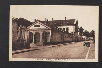 AUXONNE (21) AUTOMOBILE in front of BRACKS, MAREY-MONGE DISTRICT period 1920-1940