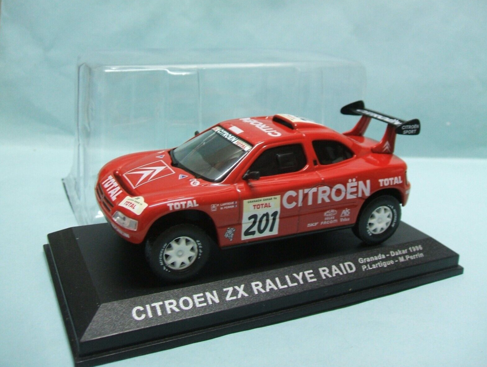 Foto 1 di 2