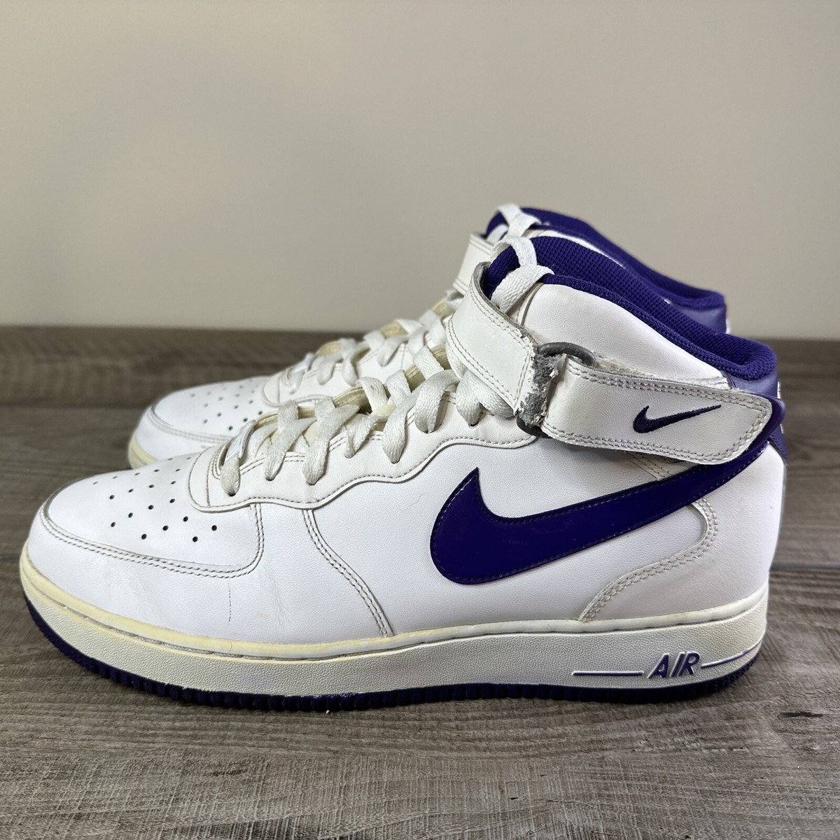Nike Air Force 1 '07 Mid Mens Size 10.5 White Court Purple