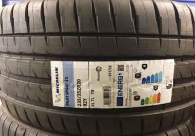 NEW MICHELIN PILOT SPORT 4S 235/35 ZR20 XL 92Y 235 35 20 2353520 D