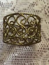 Infant Toddler Small Child Goldtone Jewelry Ornate Brass Bracelet 2 X 2  