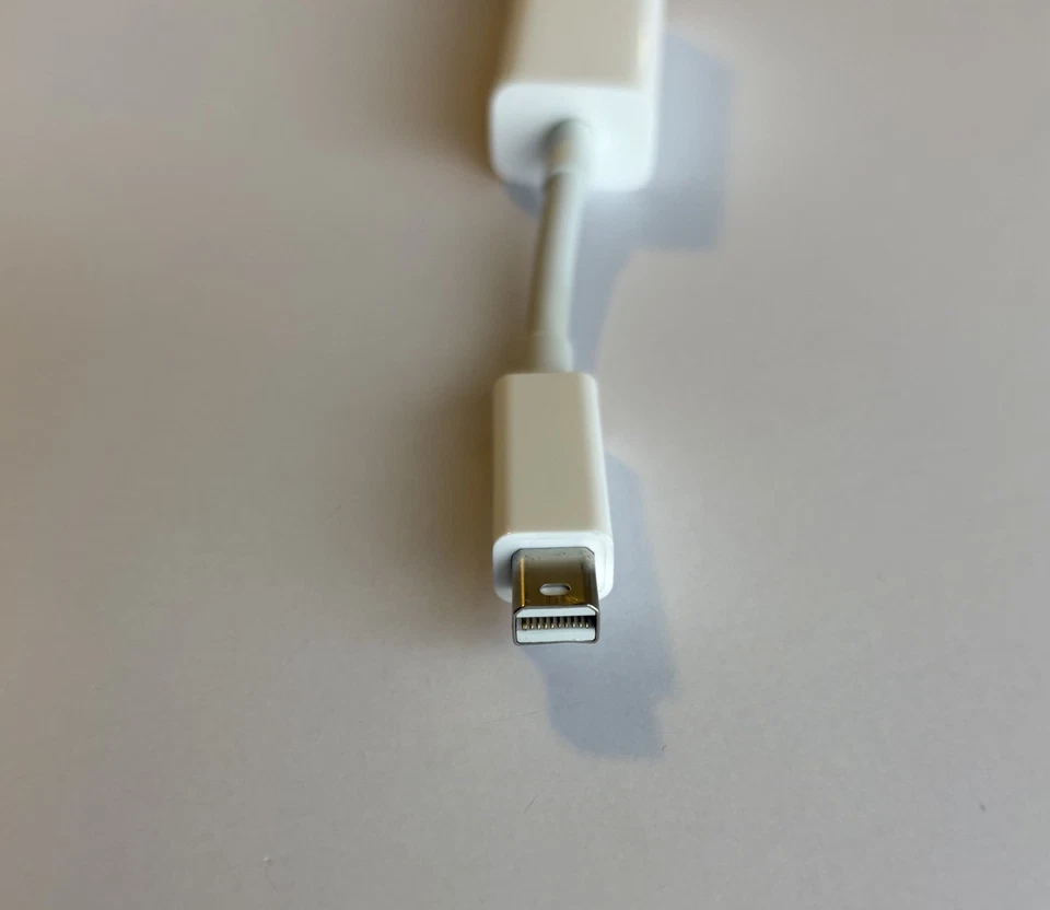Apple Thunderbolt 2 to FireWire 800 Adapter A1463 MD464LL/A OEM - Image 3 of 4