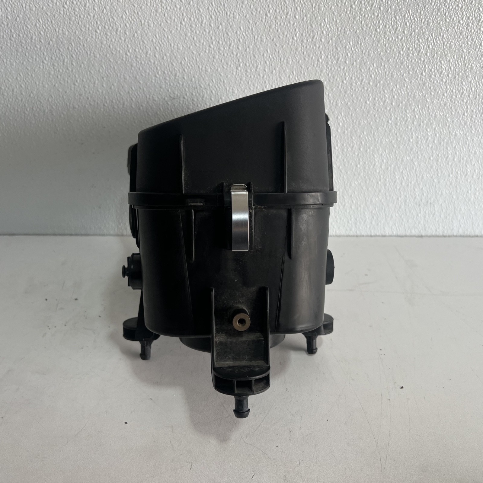 Maserati Ghibli 2014-2019 Right Air box top