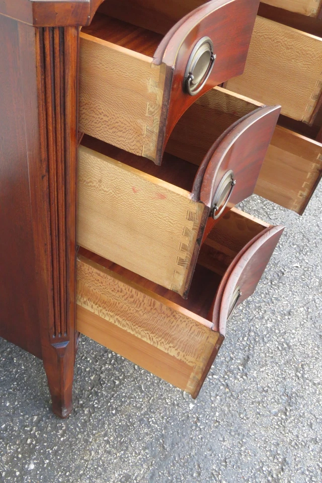 Mesitas de noche estrechas altas de caoba de la década de 1940 mesitas de noche laterales un par 6141 Foto 4 de 4