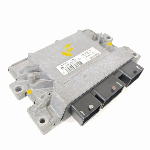 8200851165 ECU-MOTORSTEUERGERÄT UCE MOTORSTEUERGERÄT / 8200700600 / S120202116A