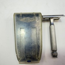 Razor Gillette Mechanical Made In England Good Condition Antique