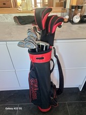 FULL SET OF LADIES WILSON PRO STAFF OVERSIZE GRAPHITE GOLF CLUBS, RIGHT HANDED