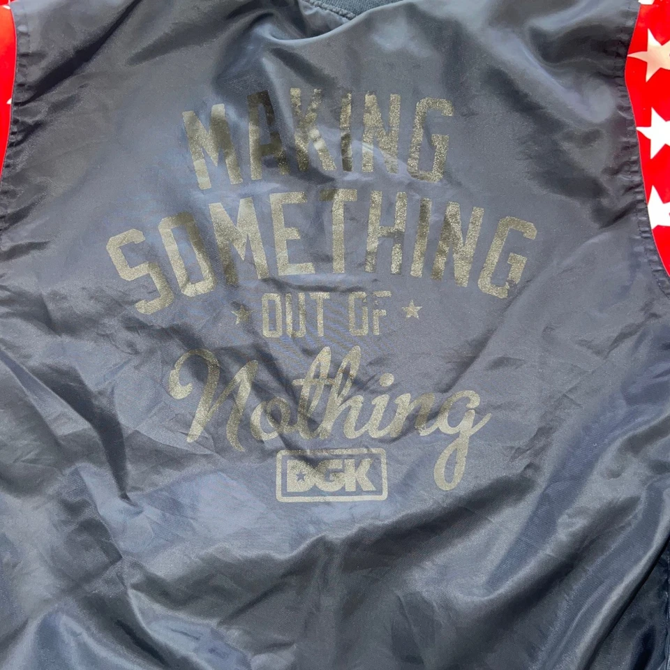 Chaqueta Universitaria DGK Mediana Azul Marino Rojo Estrellas Béisbol Bombardero Ropa de Calle Foto 2 de 4