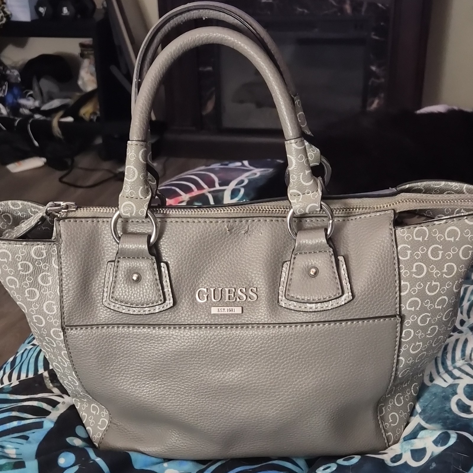 GUESS Gray Logo Satchel Top Handle Bag Designer Inner Pockets Double Handles