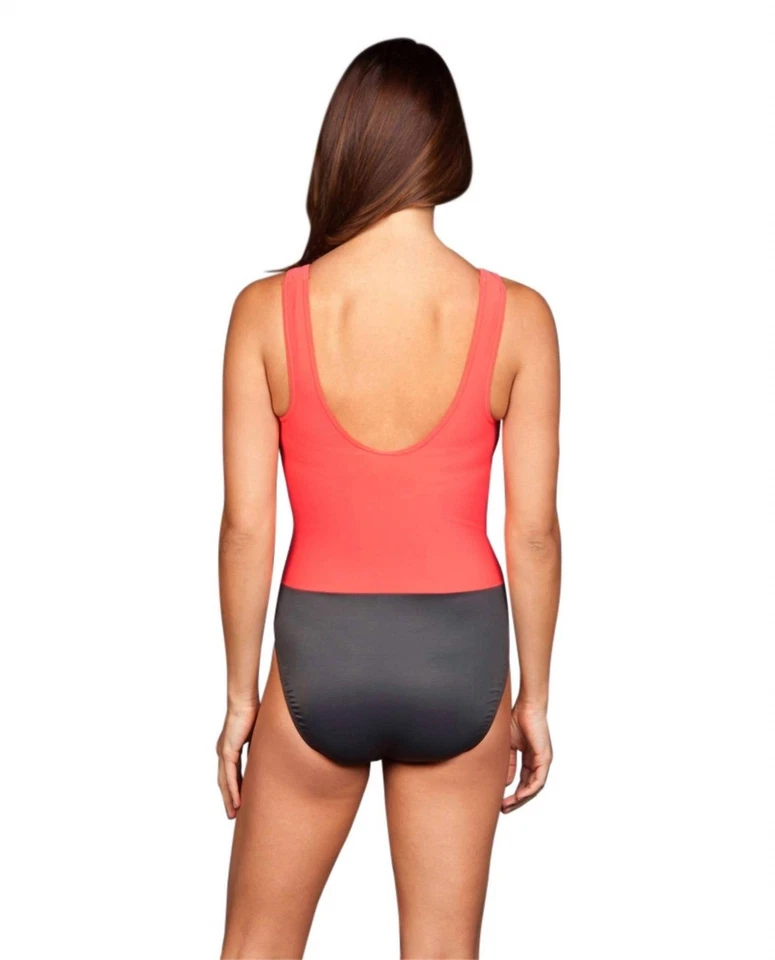 Miraclesuit D Cup Regatta con aros una pieza talla 8D Foto 2 de 3