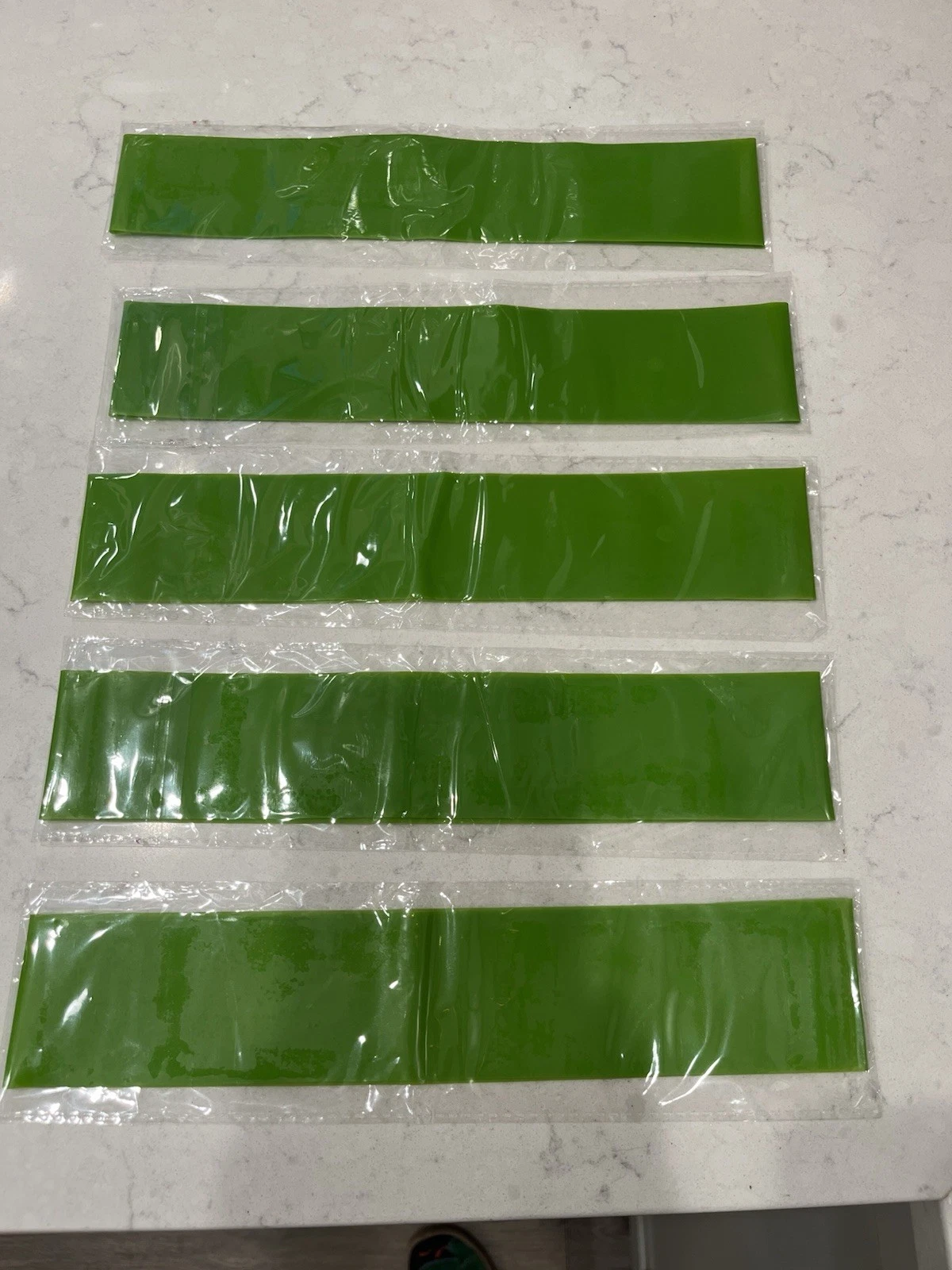 Portable Green Rubber Resistance Bands Set of 5 for Exercise