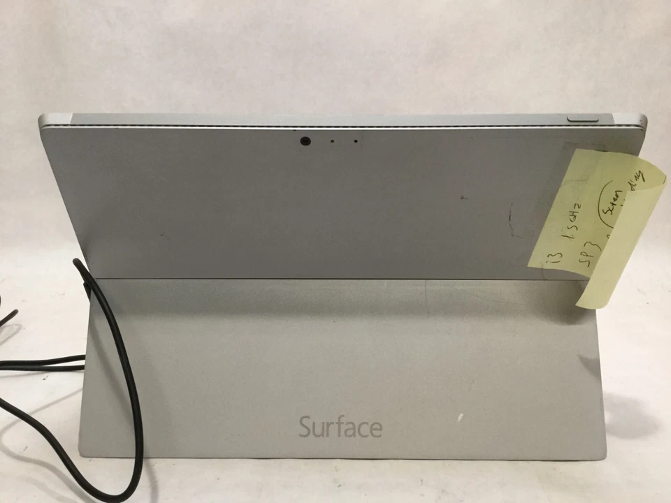 Microsoft Surface 3 1631 64GB Intel Core i3-4020Y (1.5GHz) 4GB RAM -CRACKED -MR - Image 2 of 4