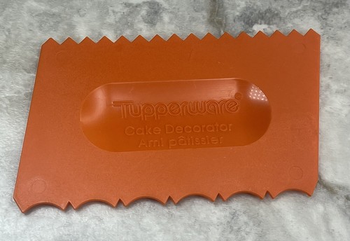 Vtg Tupperware Cake Comb Orange Decorating Tool Frosting Scraper Scalloped Edge - Picture 2 of 7