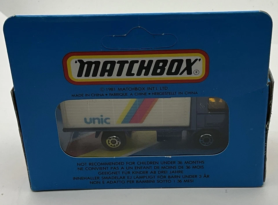 Matchbox Unic Volvo Container Truck MB20 - Unpunched - Image 3 of 4