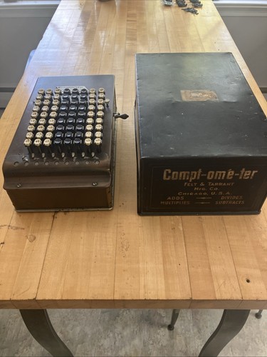 Antik Vintage Comptometer Filz Tarrant 20er Jahre mechanischer Taschenrechner Maschine & Deckel