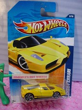 2011 Hot Wheels ENZO FERRARI #116 US☆Yellow☆Nightburnerz☆