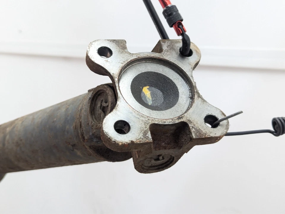 Árbol de transmisión trasero Ford Ranger MK3 T6 2.2 TDCI diésel 2016 Foto 2 de 4