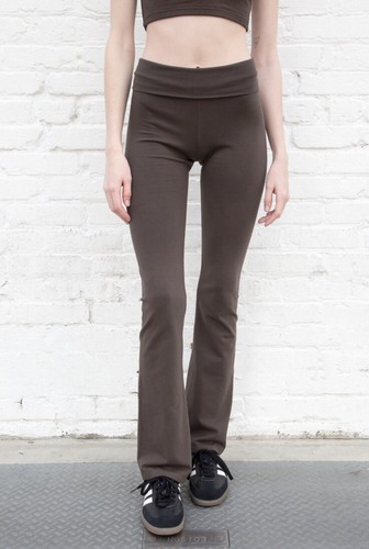 Priscilla flare yoga pants NWT sz XS/S 