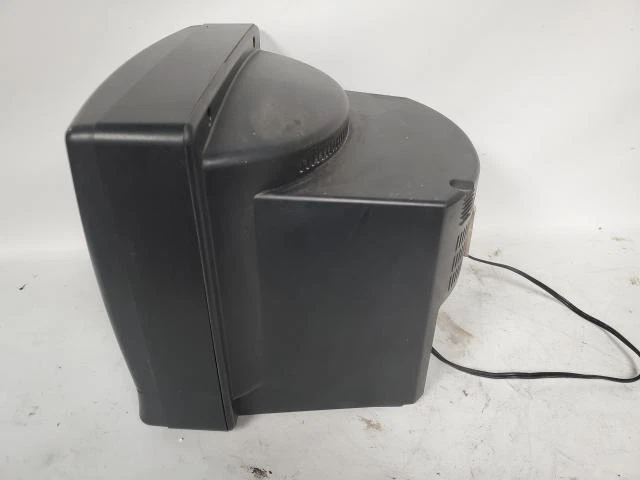 Retro Gaming RCA E13201BK 14" CRT Television Monitor 1995 - Image 3 of 4