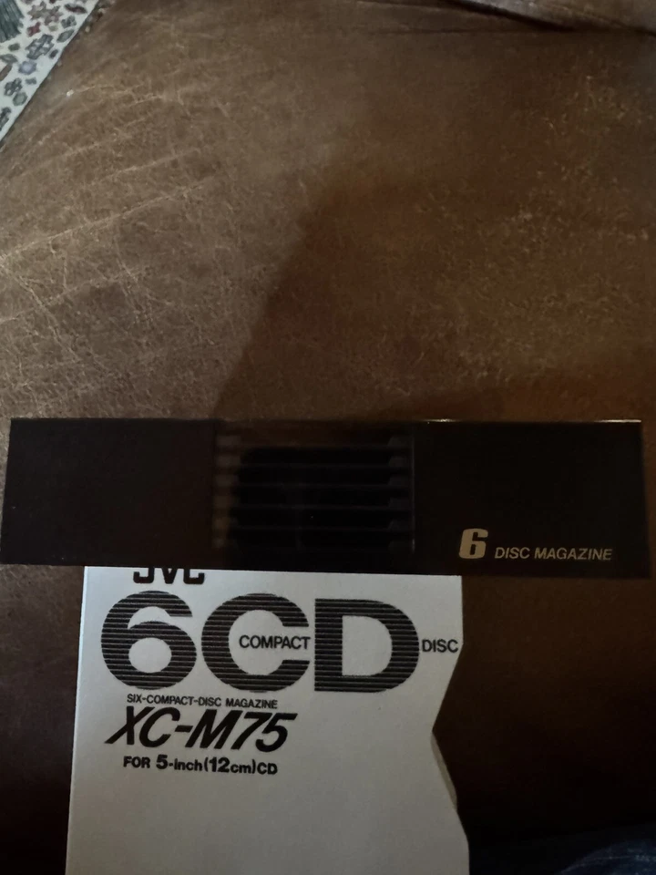 JVC XC-M75 - 6 CD Cartridge / Magazine With Box - Image 4 of 4