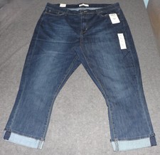 Signature Levi Strauss - Size 20 - Waist 35-38 Mid-Rise Jean Capris - NWT