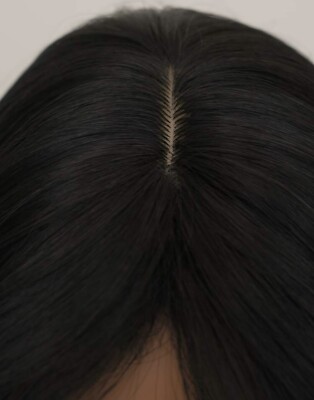 Perruque Synthétique Noire Longue Lisse Avec Frange - Bonnet Moyen - Neuf + 4 Bonnets Offerts