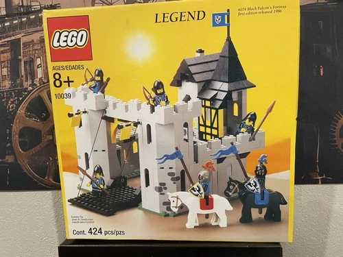 LEGO Castle: Black Falcon's Fortress (10039)
