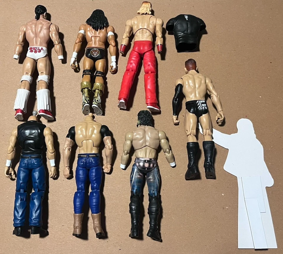 Lote de forraje personalizado WWE Elite AEW inigualable Kenny Omega Santos Escobar Foto 2 de 2