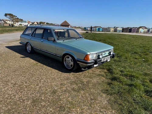 ford granada 2.8i ghia x estate ready to drive away - Picture 1 of 11