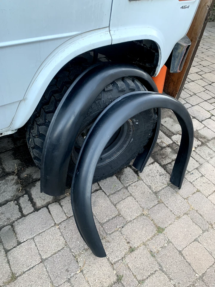 Extensores de guardabarros de goma acampanada flexible cobertura completa Pacer Performance 52-205 Foto 3 de 4