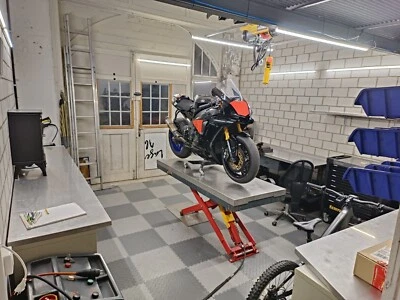 Yamaha R1 rn49 Rennmotorrad - Bild 1 von 4
