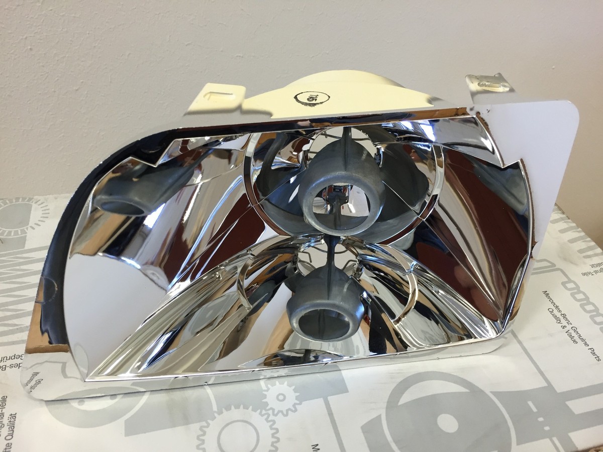 Mercedes-Benz W129 SL Scheinwerferträger Reflektor links