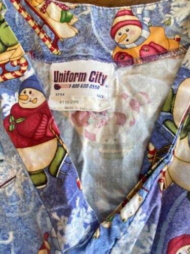 Christmas Scrub Tops Size Large Reindeer Snowman Dickies Peaches Lot Of 3 - Picture 4 of 12