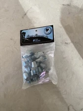 Equi Essential stud pack of 10