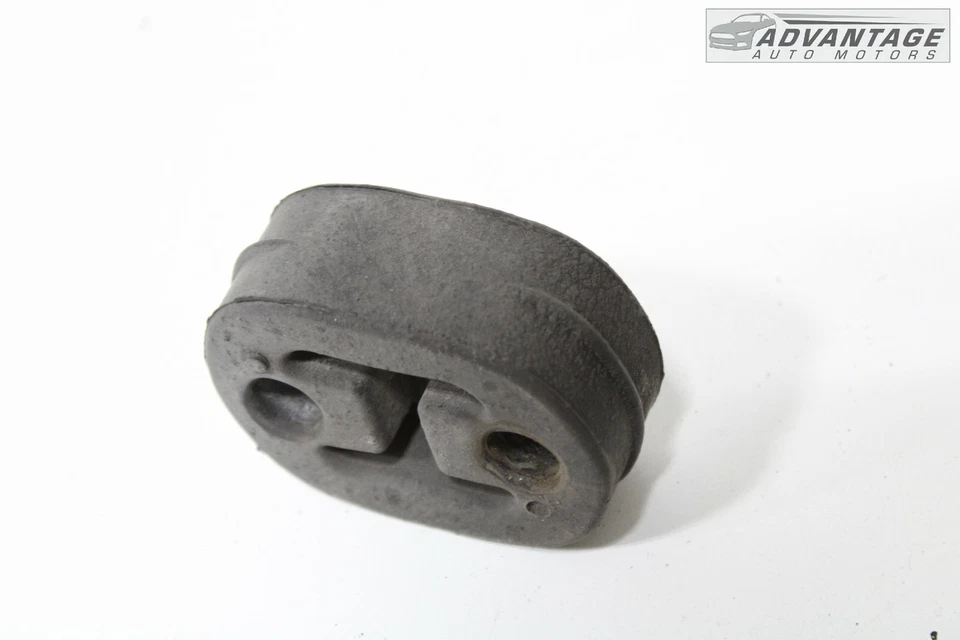 VOLKSWAGEN CC 2009-2017 ESCAPE TRASERO SILENCIADOR TUBO SUSPENSIÓN MONTAJE GOMA OEM Foto 3 de 4