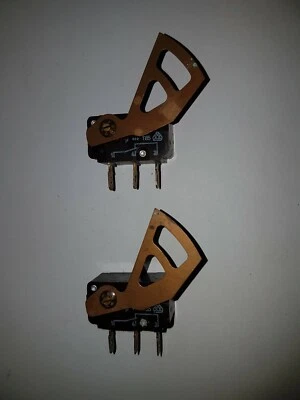 Air hockey lot de 2 contacts de porte pour palet. - Photo 1/3