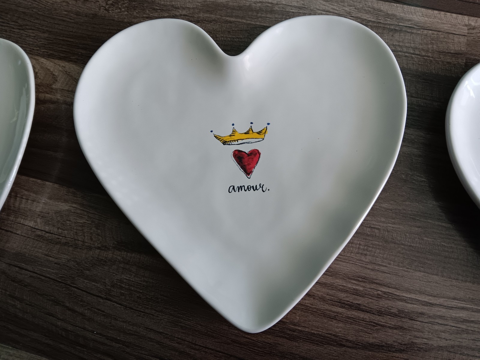 Rae Dunn Heart shape lot of 5 plates kisses, darling etc, etc, White 8"